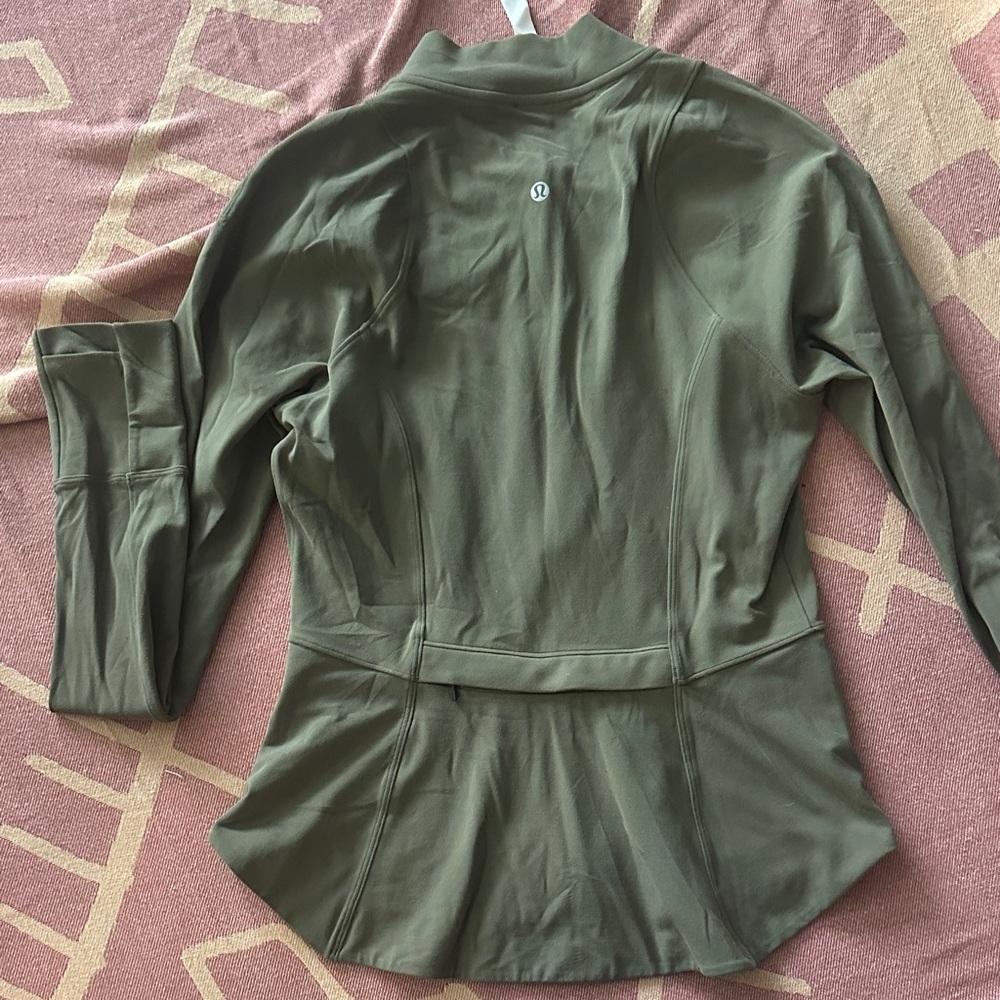 Lululemon Green Zip Up fitted jacket - Picture 3 of 3